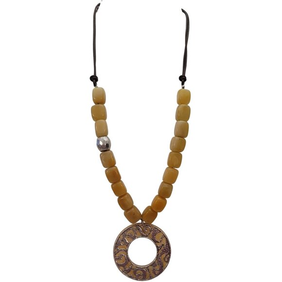 Silpada Yellow Stone Leather Sterling Hammered Medallion Pendant Necklace E849 - Picture 10 of 10